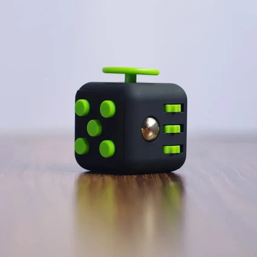 Magiczna Kostka Antystresowa – Fidget Dice dla Dzieci i Dorosłych