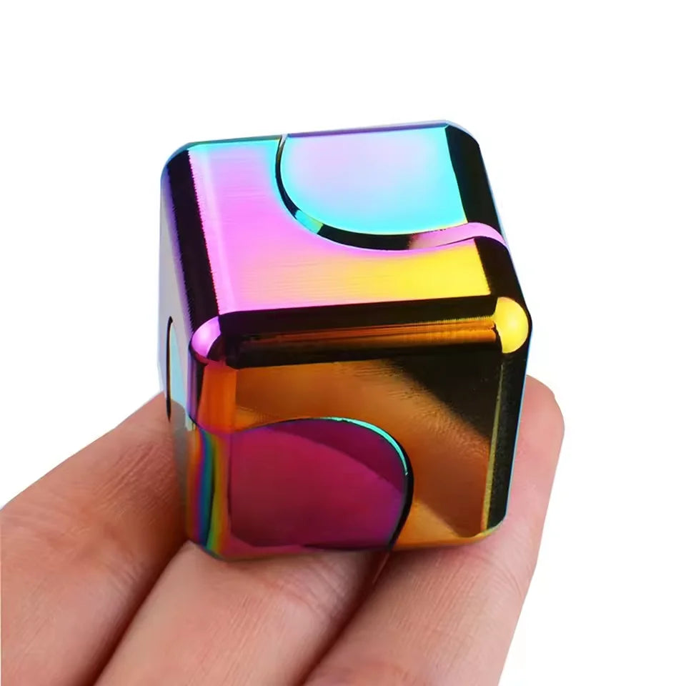 Metalowa Kostka Spinner – Fidget 3D Gyro Antystresowy dla Dorosłych